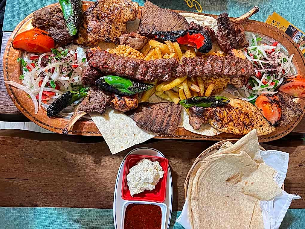 KARIŞIK KEBAP (2 KİŞİLİK)